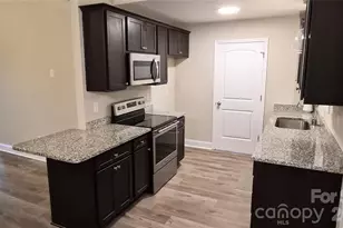 119 Hamilton St, Chester, SC 29706 - Photo 5