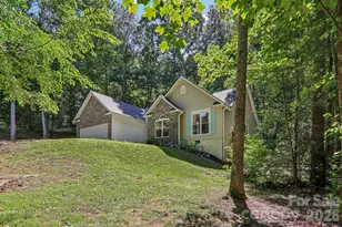 401 Heather Marie Dr, Hendersonville, NC 28792 - Photo 43