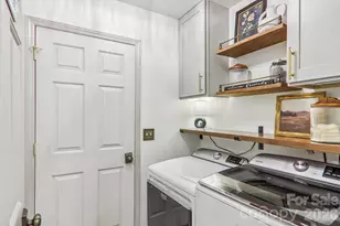 401 Heather Marie Dr, Hendersonville, NC 28792 - Photo 17