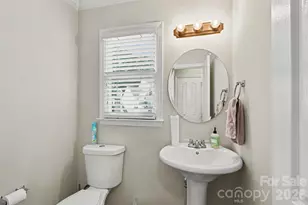 8606 Fox Chase Ln, Charlotte, NC 28269 - Photo 17