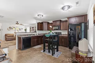 1707 Sawtooth Ct, Landis, NC 28088 - Photo 9