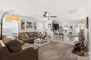 1707 Sawtooth Ct, Landis, NC 28088 - Photo 5