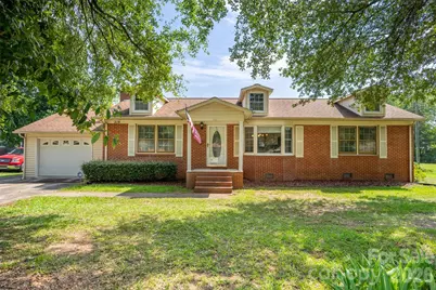 218 S Plantation Road, Lancaster, SC 29720 - Photo 1