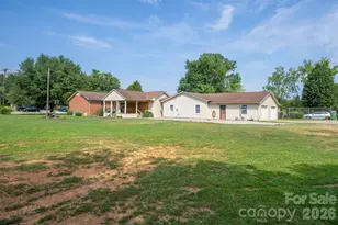 218 S Plantation Rd, Lancaster, SC 29720 - Photo 29