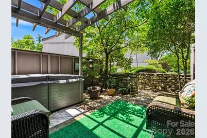 17 Lakemoor Lane, Hendersonville, NC 28739 - Photo 23