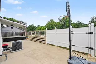 1001 Noles Dr, Mount Holly, NC 28120 - Photo 33