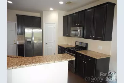 5860 Glassport Lane, Charlotte, NC 28210 - Photo 7