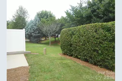 5860 Glassport Lane, Charlotte, NC 28210 - Photo 3