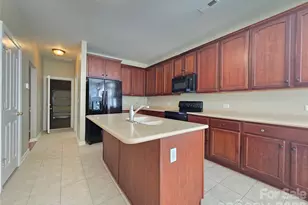 10601 Bere Island Dr, Charlotte, NC 28278 - Photo 7