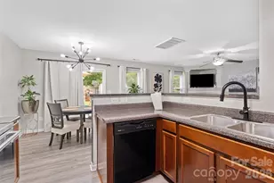 835 Rook Rd, Charlotte, NC 28216 - Photo 15