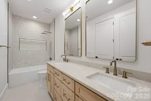 1412 Lyon Ct, Charlotte, NC 28205 - Photo 41