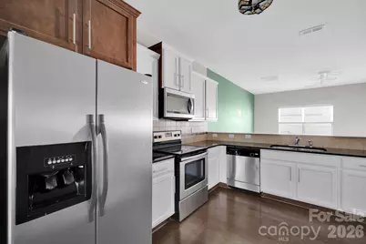 433 Battery Circle, Clover, SC 29710 - Photo 5