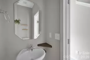 433 Battery Cir, Clover, SC 29710 - Photo 15