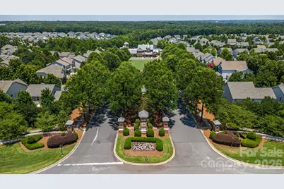 2705 Suffolk Place, Fort Mill, SC 29715 - Photo 5