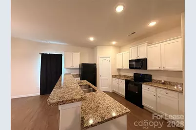 6562 Paw Village Road, Charlotte, NC 28214 - Photo 3