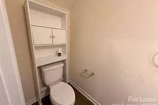 6562 Paw Village Rd, Charlotte, NC 28214 - Photo 9