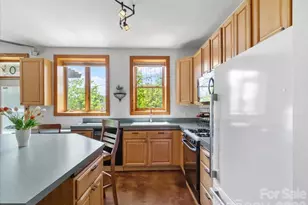 96 Woodrow Ave, Asheville, NC 28801 - Photo 15