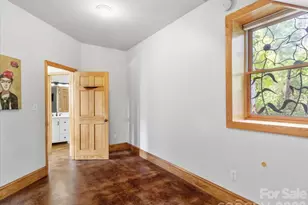 96 Woodrow Ave, Asheville, NC 28801 - Photo 19