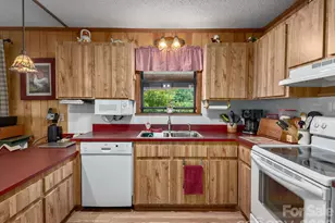 85 Hillcrest Rd, Maggie Valley, NC 28751 - Photo 9