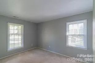 7115 Powder Mill Pl, Charlotte, NC 28277 - Photo 17