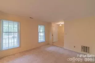 7115 Powder Mill Pl, Charlotte, NC 28277 - Photo 5