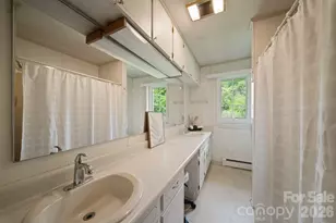 528 Baccus Siding Rd, Green Mountain, NC 28740 - Photo 13