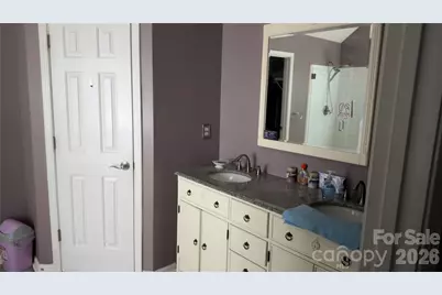 5227 Eagle Creek Drive, Charlotte, NC 28269 - Photo 13