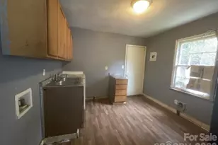 2600 Remington St, Charlotte, NC 28216 - Photo 9