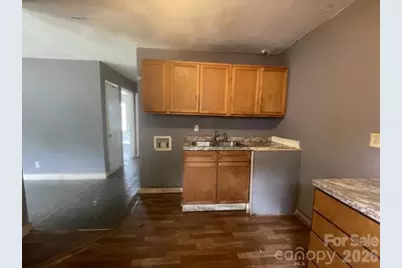 2600 Remington Street, Charlotte, NC 28216 - Photo 3
