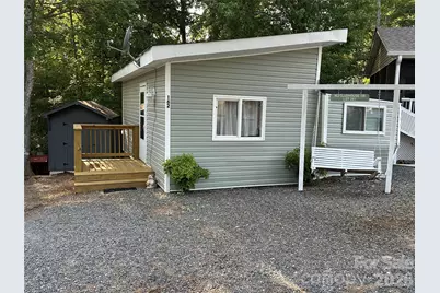 162 Clubhouse Drive, New London, NC 28127 - Photo 1
