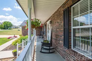 2524 Old Pond Dr, Lincolnton, NC 28092 - Photo 5