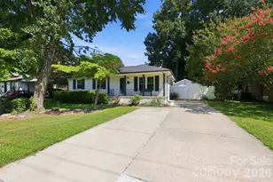 4116 Tipperary Pl, Charlotte, NC 28215 - Photo 7