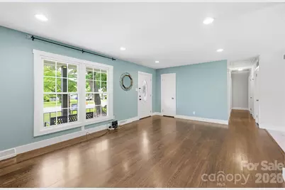 4116 Tipperary Place, Charlotte, NC 28215 - Photo 9