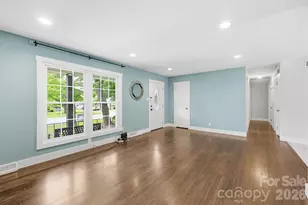 4116 Tipperary Pl, Charlotte, NC 28215 - Photo 9