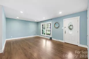 4116 Tipperary Pl, Charlotte, NC 28215 - Photo 9