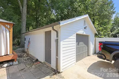 4116 Tipperary Place, Charlotte, NC 28215 - Photo 27