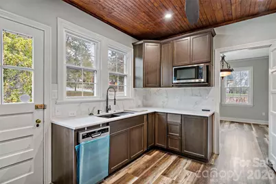 141 N Madison Street, Marion, NC 28752 - Photo 15