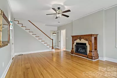 141 N Madison Street, Marion, NC 28752 - Photo 9