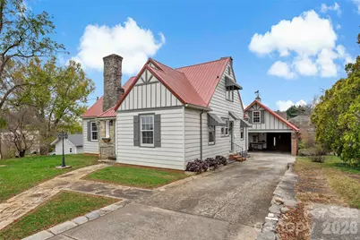 141 N Madison Street, Marion, NC 28752 - Photo 3