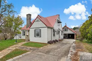 141 N Madison St, Marion, NC 28752 - Photo 3