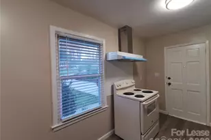 1932 Holly St, Charlotte, NC 28216 - Photo 17