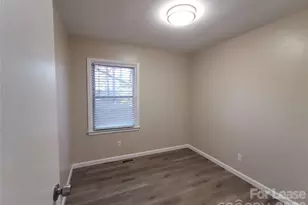1932 Holly St, Charlotte, NC 28216 - Photo 9