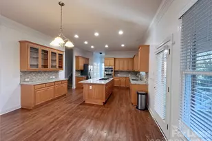 7615 Quail Park Dr, Charlotte, NC 28210 - Photo 3