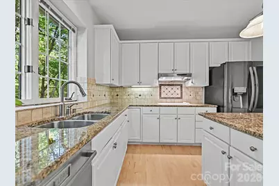 5710 Kinglet Lane, Charlotte, NC 28269 - Photo 19