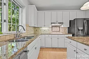 5710 Kinglet Ln, Charlotte, NC 28269 - Photo 19