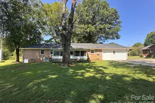 5836 Lebanon Rd, Charlotte, NC 28227 - Photo 29