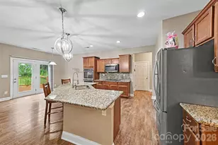 7015 Mt Holly-Huntersville Rd, Charlotte, NC 28216 - Photo 19