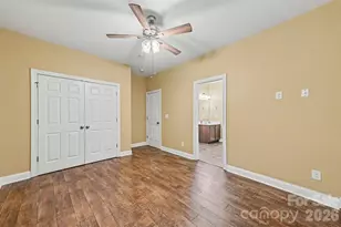 7015 Mt Holly-Huntersville Rd, Charlotte, NC 28216 - Photo 25