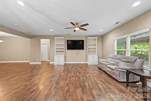 7015 Mt Holly-Huntersville Rd, Charlotte, NC 28216 - Photo 13