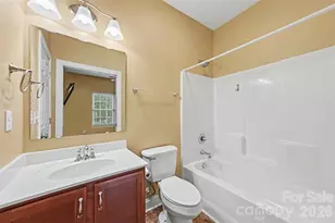 7015 Mt Holly-Huntersville Rd, Charlotte, NC 28216 - Photo 35